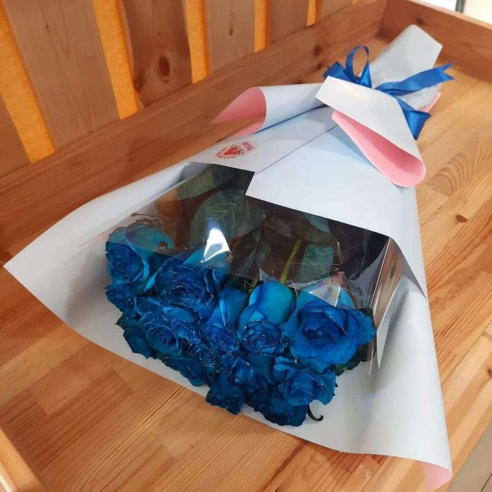 Голуая роза